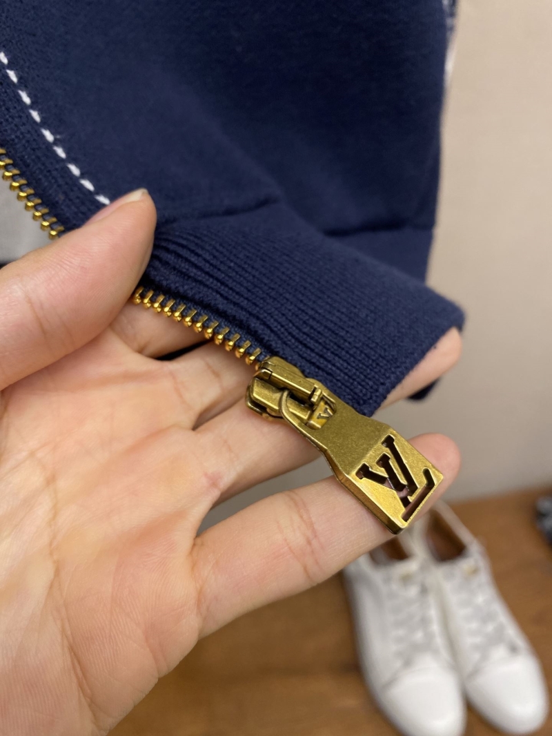 l0vis Vvtt0n outwear